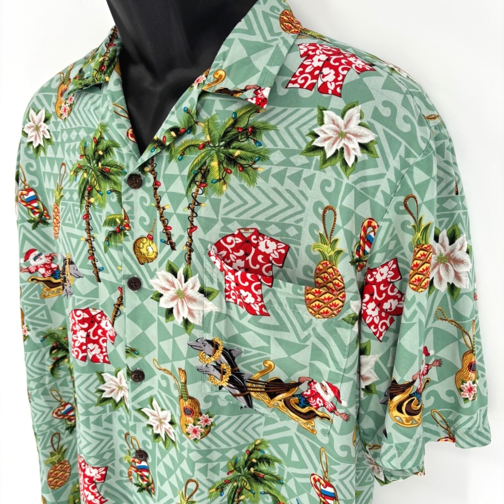 Hawaiian Reserve Collection Mens M Christmas Aloha Shirt Sage Santa Dolphin